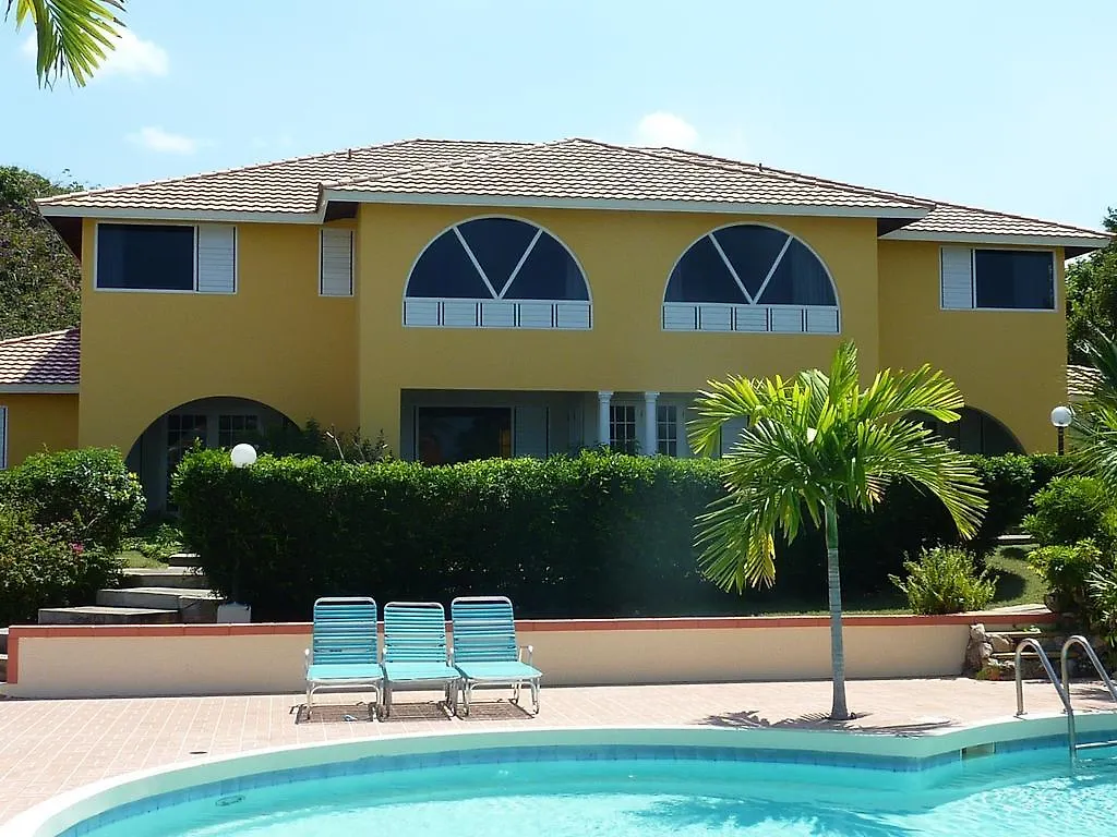 The Atrium At Ironshore Montego Bay 3*,
